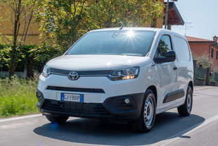 toyota proace city electric primo contatto