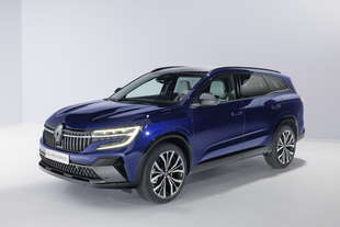 renault espace 2023 caratteristiche immagini