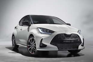 toyota yaris 2024 gamma e prezzi