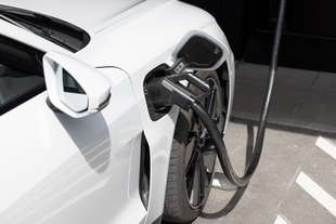 ricarica dell auto elettrica perche volte e troppo lenta