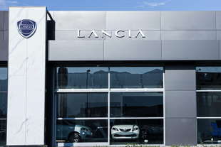 prosegue ricostruzione della lancia