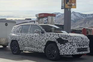 toyota rav4 2025 prime foto spia