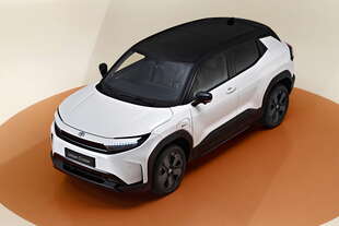 toyota urban cruiser 2025 caratteristiche immagini