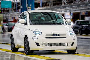 fiat 500 ibrida 2025 caratteristiche immagini