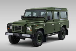 land rover defender che omaggia churchill