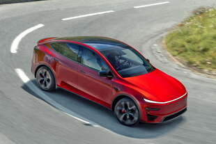 tesla model y performance aperti ordini prezzo