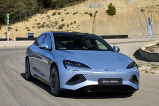 byd decisa fabbrica auto in ungheria