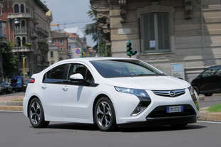 opel ampera erede 2016