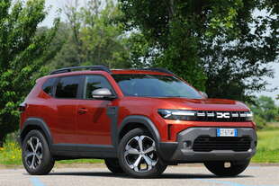 dacia duster differenze allestimenti