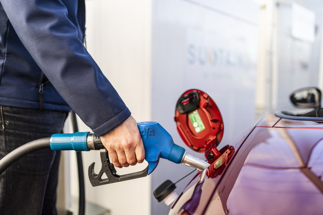 benzina rifornimento 3