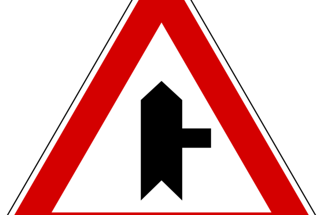 intersezione precedenza a destra