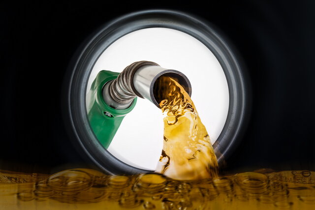 benzina shutterstock 254422699