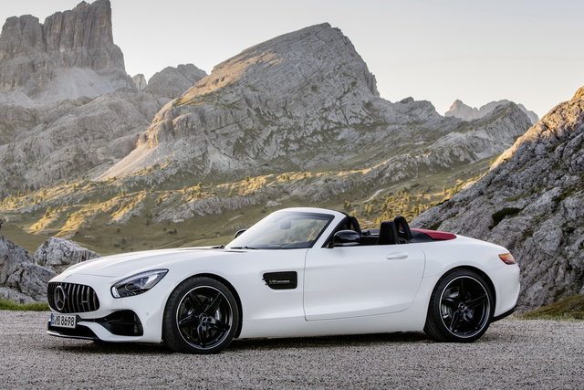 mercedes amg gt roadster 20