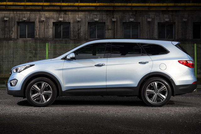 hyundai grand santa fe 2