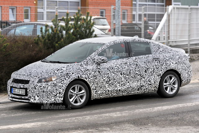 land rover freelander spy 2