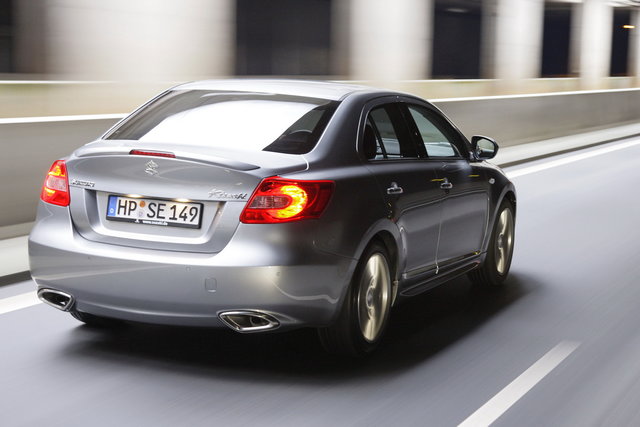 suzuki kizashi sport 18