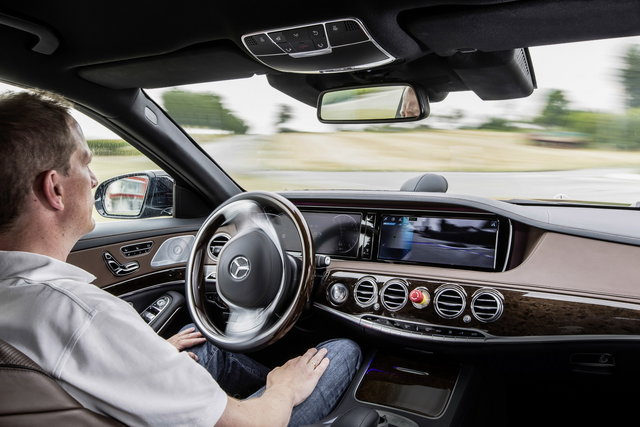 mercedes intelligent drive 04