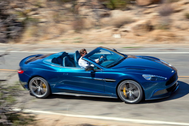 aston martin vanquish volante 13