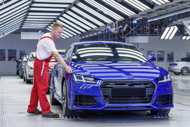 audi tt fabbrica 4