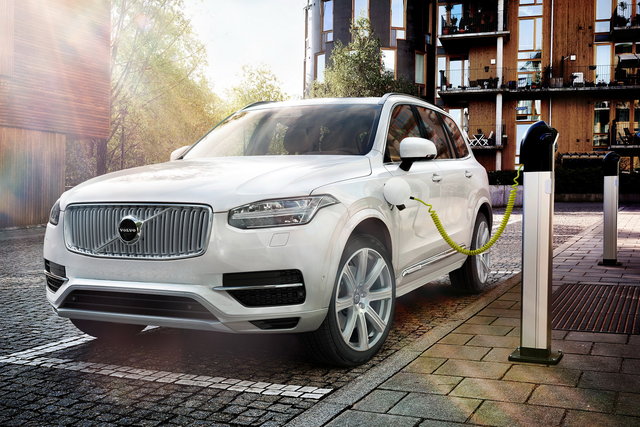 volvo xc90 t8 ibrida 11
