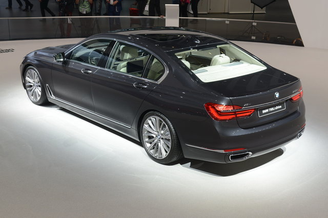 bmw serie 7 francoforte 3