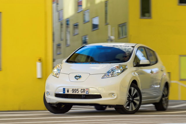 nissan leaf 2015 06