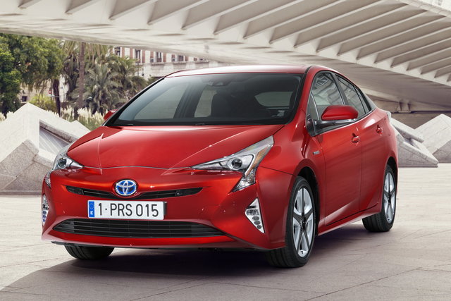 toyota prius 2015 10