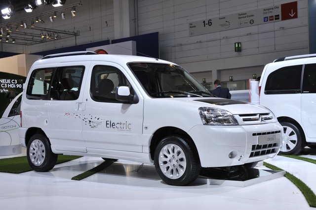 citroen berlingo first