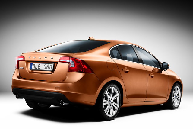 volvo s60  02