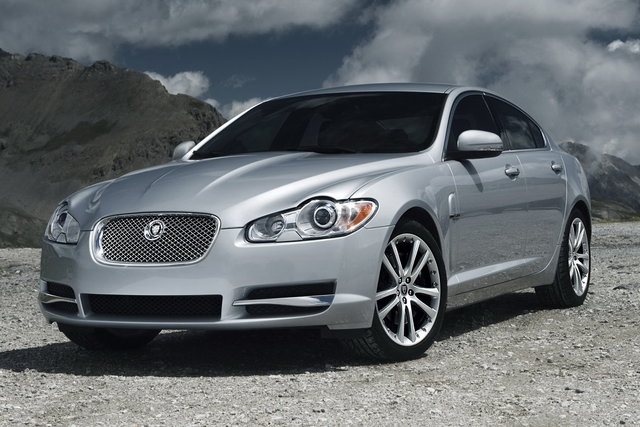 jaguar xf 2010