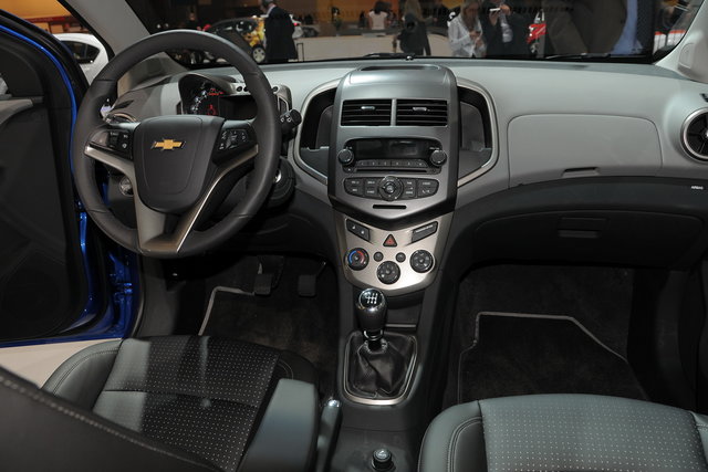 chevrolet aveo parigi 2010 4.jpg 0
