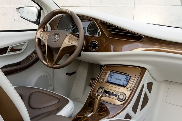 mercedes bluezero