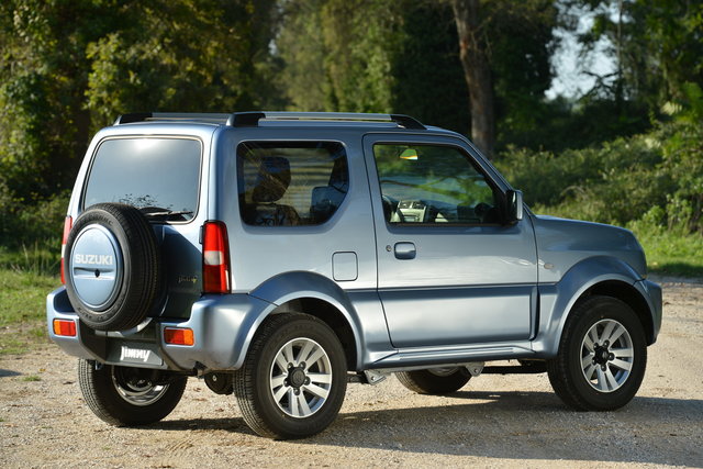 suzuki jimny restyling 2012 7