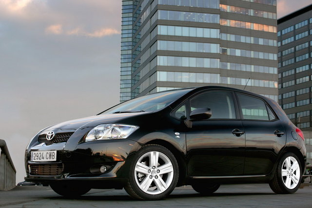 2006 toyota auris 05