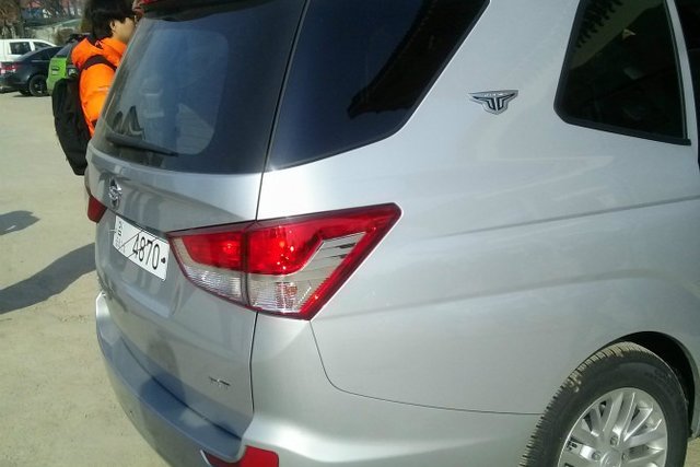 2014 ssangyong rodius 105
