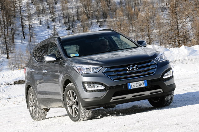 hyundai santafe neve 1