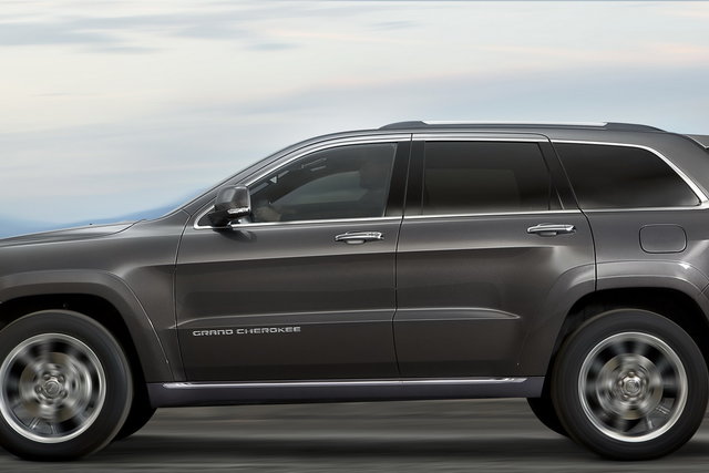 jeep grand cherokee summit 02