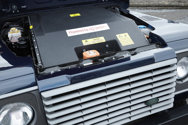 land rover defender electric 3