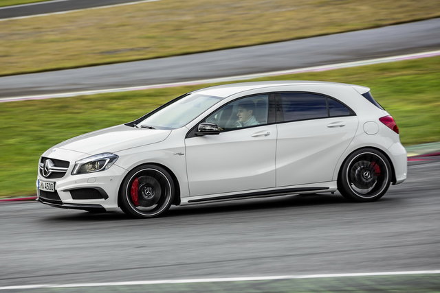 mercedes a45 amg 05