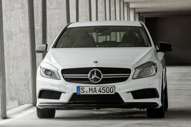 mercedes a45 amg 09
