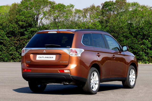mitsubishi outlander 2013 13