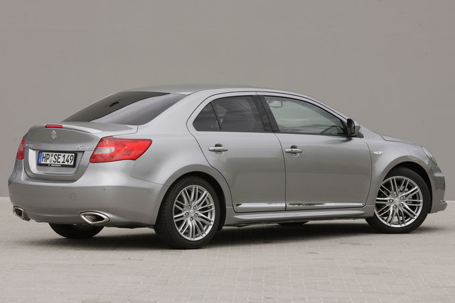 suzuki kizashi sport 03