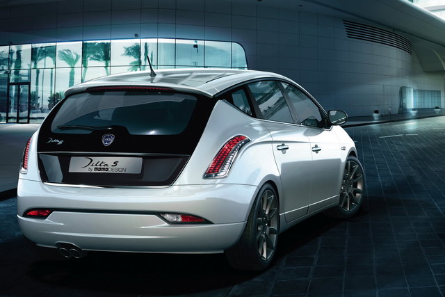 lancia delta momo design 4