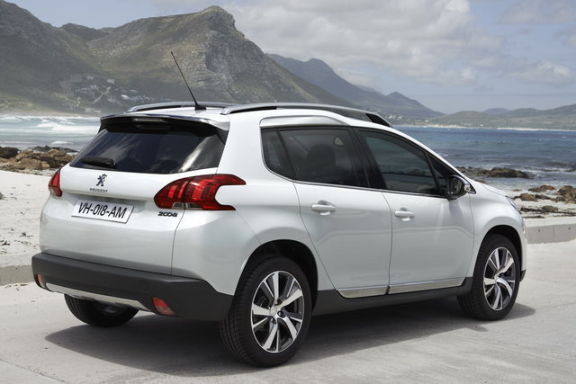 peugeot 2008 10