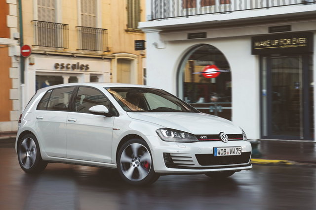 volkswagen golf gti 13