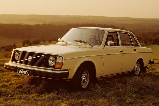 volvo 240 1