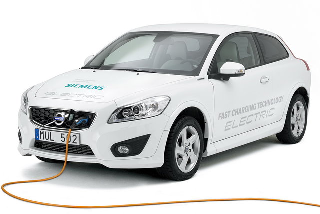 volvo c30 elettrica 19