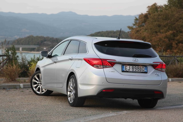 hyundai i40 03