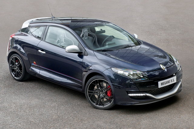 renault megane rs red bull 13