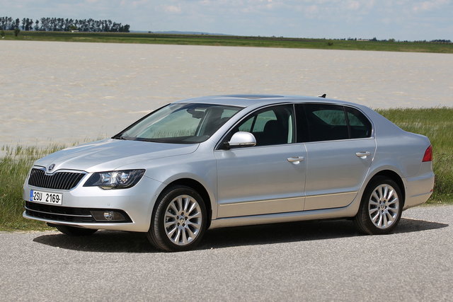 skoda superb restyling 2013 12